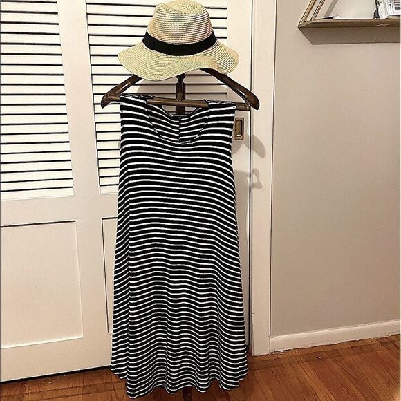 Brandy Melville White Black Striped Alena Dress - Picture 5 of 8